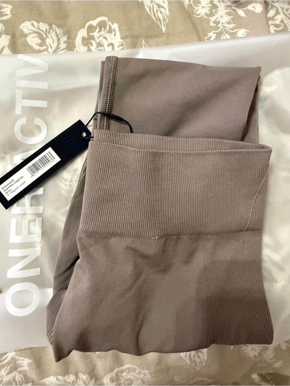 Seamless High-Waist Leggings in Minky